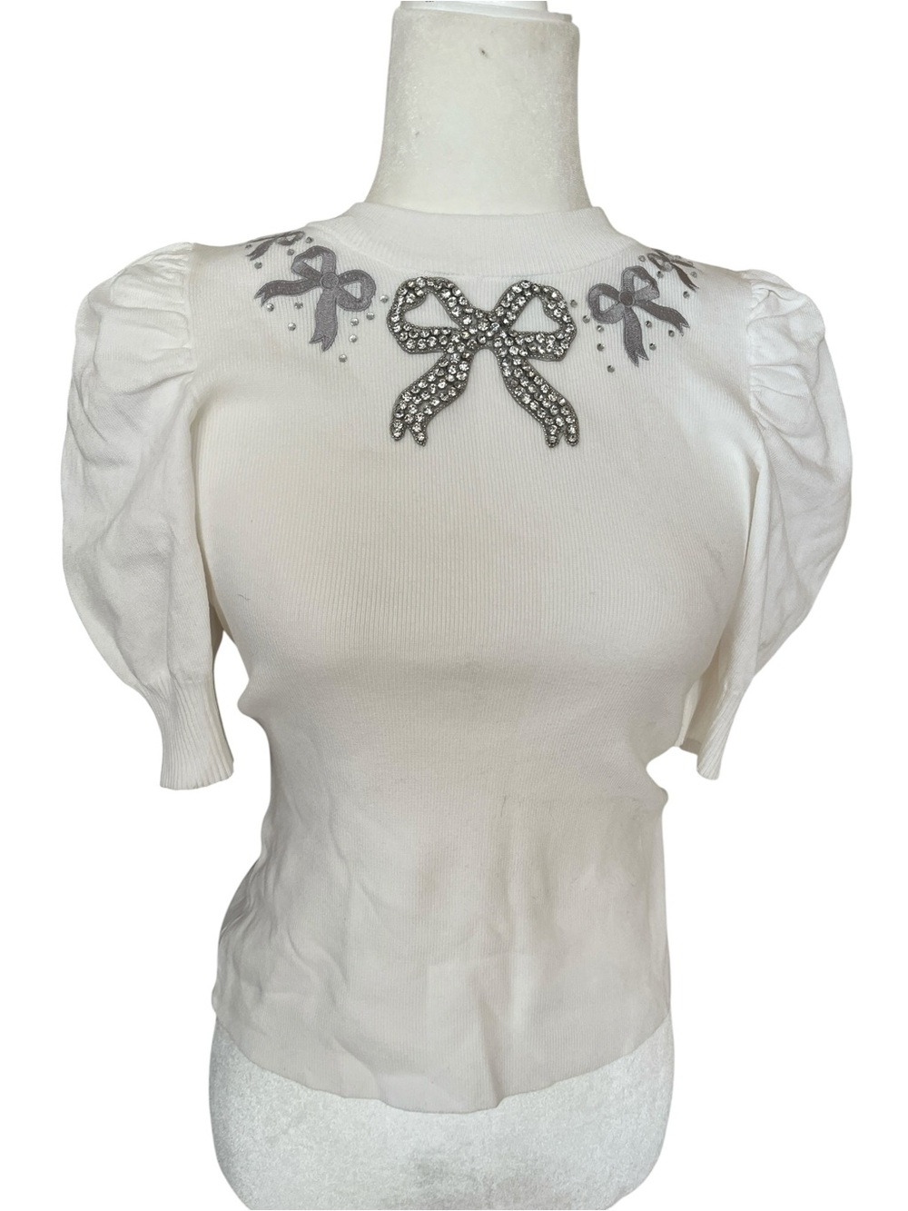On Twelfth White Puff-Sleeve Knit Top with Embellished Bow Detail Size Medium